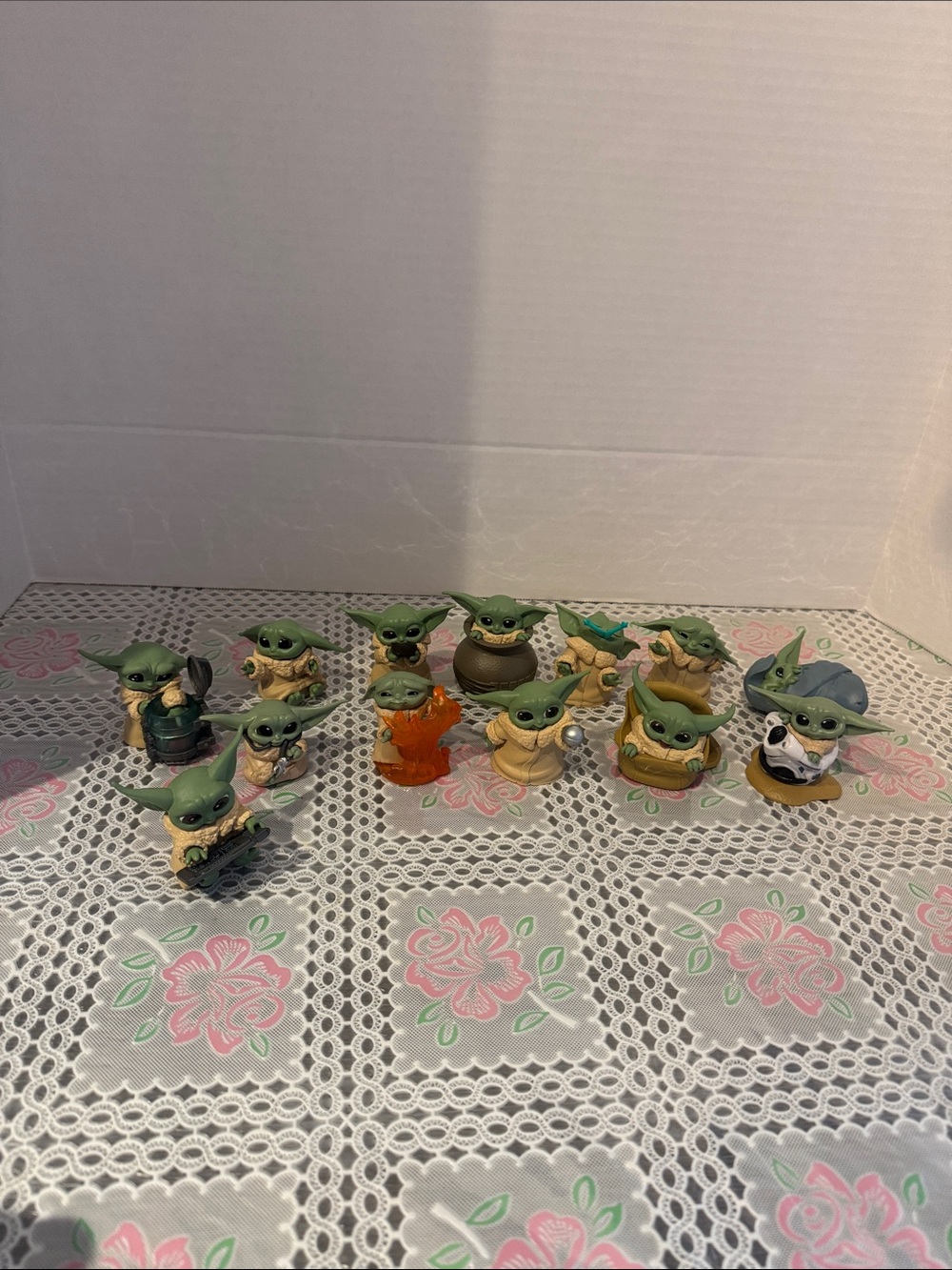 Lot Of 13 Mandalorian Baby Yoda Grogu Star Wars The Bounty Collection Figures